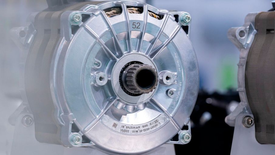 Highly efficient electric motors for traction drives and auxiliary units in agriculture