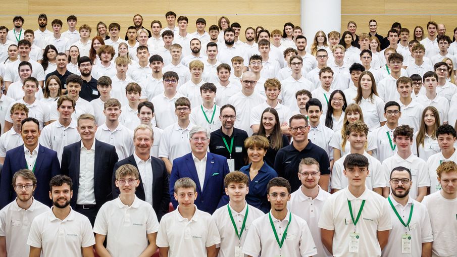 Treffen der neuen Schaeffler-Auszubildenden in Herzogenaurach
